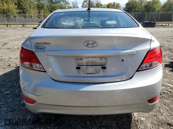 ✅ 2017 Hyundai Accent SE • VIN: KMHCT4AE7HU331065 • Лот: 86853605. Опубликован ранее на Copart с пробегом 113 379 миль. Бесплатный доступ к архиву аукционных продаж из США и подробный отчёт об истории автомобиля на DreamBid. Изображение 6.