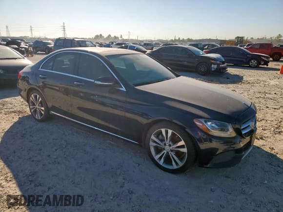 ✅ 2015 Mercedes-Benz C 300 • VIN: 55SWF4JB5FU058114 • Lot: 92315055. Listed on Copart with 126,407 mi. Free auction sales archive from the USA and detailed vehicle history report at DreamBid. Image 4.