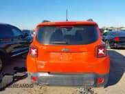 ✅ 2017 Jeep Renegade Sport • VIN: ZACCJBAB0HPG21086 • Lot: 43572267. Wystawiony na IAAI z przebiegiem 67 612 mil. Bezpłatny archiwum sprzedaży aukcyjnych z USA i szczegółowy raport historii pojazdu na DreamBid. Zdjęcie 15.
