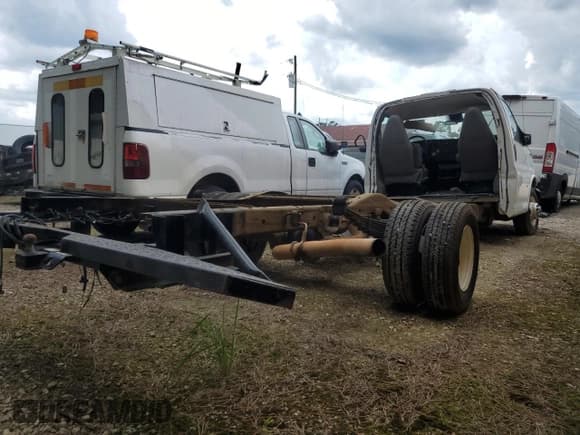 ✅ 2021 GMC Savana Commercial • VIN: 7GZ37TC76MN009400 • Lot: 67088125. Listed on Copart with 90,889 mi. Free auction sales archive from the USA and detailed vehicle history report at DreamBid. Image 3.