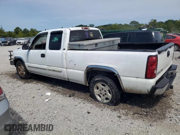 ✅ 2006 Chevrolet Silverado 1500 LT1 • VIN: 1GCEC19T36Z145277 • Лот: 66754514. Опубликован ранее на Copart с пробегом 201 312 миль. Бесплатный доступ к архиву аукционных продаж из США и подробный отчёт об истории автомобиля на DreamBid. Изображение 2.