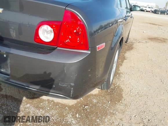 ✅ 2012 Chevrolet Malibu 1FL • VIN: 1G1ZA5E0XCF356833 • Lot: 43693337. Wystawiony na IAAI z przebiegiem 109 704 mil. Bezpłatny archiwum sprzedaży aukcyjnych z USA i szczegółowy raport historii pojazdu na DreamBid. Zdjęcie 6.