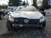 ✅ 2013 Volkswagen Golf R • VIN: WVWPF7AJ9DW032137 • Lot: 75958304. Wystawiony na Copart z przebiegiem 151 021 mil. Bezpłatny archiwum sprzedaży aukcyjnych z USA i szczegółowy raport historii pojazdu na DreamBid. Zdjęcie 5.