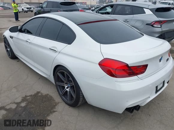 ✅ 2014 BMW M6 • VIN: WBS6C9C51ED467255 • Lot: 42473434. Listed on IAAI with 68,480 mi. Free auction sales archive from the USA and detailed vehicle history report at DreamBid. Image 3.