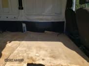 ✅ 2017 Ford Transit • VIN: 1FTYR2CM2HKB53143 • Лот: 85592835. Опубликован ранее на Copart с пробегом 217 822 миль. Бесплатный доступ к архиву аукционных продаж из США и подробный отчёт об истории автомобиля на DreamBid. Изображение 11.