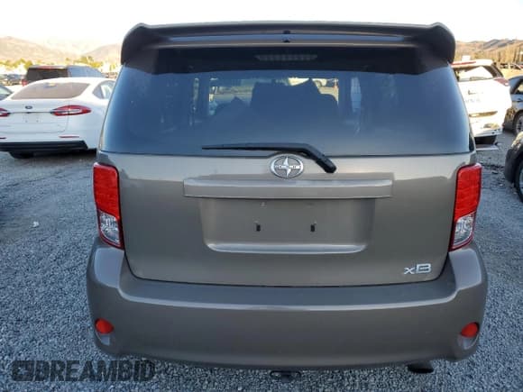 ✅ 2012 Scion xB • VIN: JTLZE4FE7C1143405 • Лот: 44737325. Опубликован ранее на Copart с пробегом 212 754 миль. Бесплатный доступ к архиву аукционных продаж из США и подробный отчёт об истории автомобиля на DreamBid. Изображение 6.