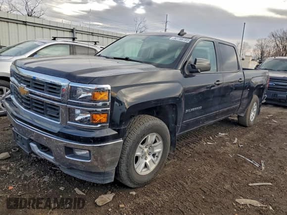 ✅ 2015 Chevrolet Silverado 1500 LT • VIN: 3GCUKREH4FG303396 • Лот: 92788785. Опубликован ранее на Copart с пробегом 227 986 миль. Бесплатный доступ к архиву аукционных продаж из США и подробный отчёт об истории автомобиля на DreamBid. Изображение 1.