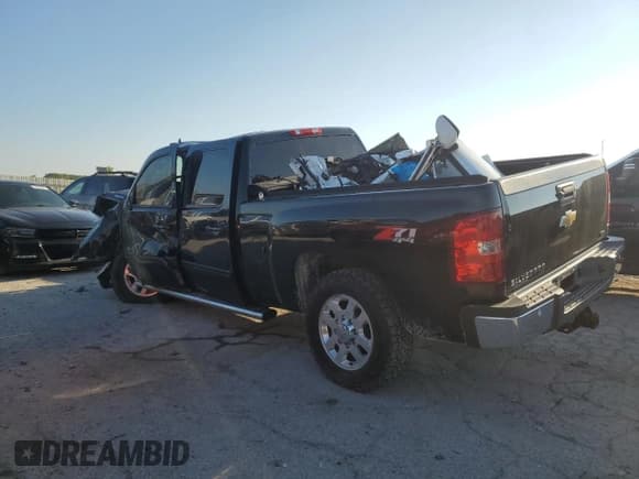 ✅ 2011 Chevrolet Silverado 2500HD LTZ • VIN: 1GC1KYC87BF238913 • Лот: 80164905. Опубликован ранее на Copart с пробегом Не указан. Бесплатный доступ к архиву аукционных продаж из США и подробный отчёт об истории автомобиля на DreamBid. Изображение 2.