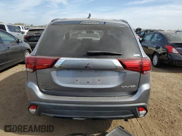 2018 Mitsubishi Outlander ES z VIN JA4AZ3A3XJZ023782, wystawiony jako Copart lot #84819265 z przebiegiem 64 823 mil mil oraz Szkoda całkowita • Salvage title. Historia ofert i sprzedaży dostępna na DreamBid. Obrazek 6.