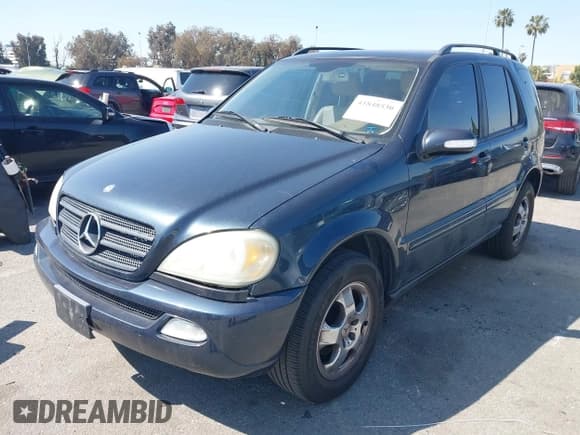 ✅ 2002 Mercedes-Benz M 320/430/500 • VIN: 4JGAB54E82A323495 • Lot: 41848530. Listed on IAAI with 161,317 mi. Free auction sales archive from the USA and detailed vehicle history report at DreamBid. Image 2.