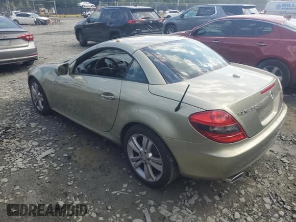 ✅ 2010 Mercedes-Benz SLK 300 • VIN: WDBWK5EA5AF229435 • Лот: 68993834. Опубликован ранее на Copart с пробегом Не указан. Бесплатный доступ к архиву аукционных продаж из США и подробный отчёт об истории автомобиля на DreamBid. Изображение 2.
