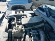 ✅ 2005 Chevrolet Silverado 2500HD LS • VIN: 1GCHK23215F924327 • Lot: 43340287. Wystawiony na IAAI z przebiegiem 320 775 mil. Bezpłatny archiwum sprzedaży aukcyjnych z USA i szczegółowy raport historii pojazdu na DreamBid. Zdjęcie 18.