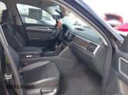 ✅ 2022 Volkswagen Atlas SE • VIN: 1V2WR2CA0NC528514 • Lot: 42403584. Listed on IAAI with 60,778 mi. Free auction sales archive from the USA and detailed vehicle history report at DreamBid. Image 5.