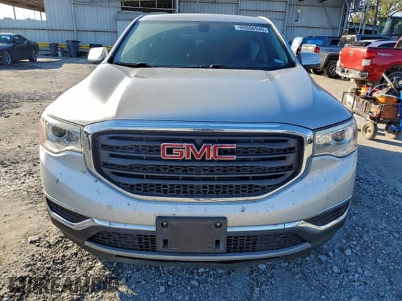 ✅ 2019 GMC Acadia SLE • VIN: 1GKKNKLA7KZ152886 • Лот: 95986945. Опубликован ранее на Copart с пробегом 114 756 миль. Бесплатный доступ к архиву аукционных продаж из США и подробный отчёт об истории автомобиля на DreamBid. Изображение 5.