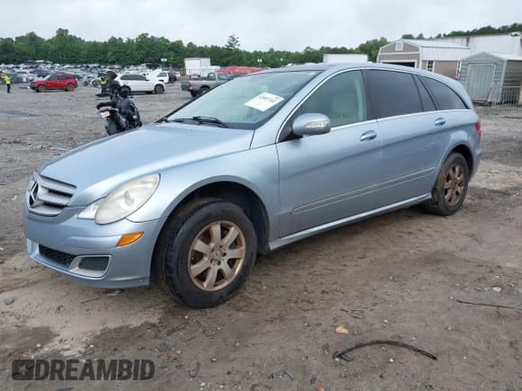 ✅ 2007 Mercedes-Benz R 3.5L • VIN: 4JGCB65E27A051112 • Lot: 42897242. Wystawiony na IAAI z przebiegiem 157 421 mil. Bezpłatny archiwum sprzedaży aukcyjnych z USA i szczegółowy raport historii pojazdu na DreamBid. Zdjęcie 2.