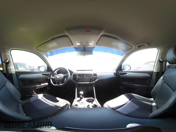 ✅ 2018 Volkswagen Atlas SE • VIN: 1V2CP2CA6JC595282 • Lot: 42227930. Listed on IAAI with 95,800 mi. Free auction sales archive from the USA and detailed vehicle history report at DreamBid. Image 19.