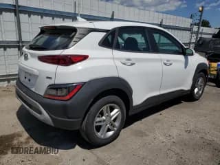 ✅ 2022 Hyundai Kona SE • VIN: KM8K2CAB5NU790587 • Лот: 61561874. Опубликован ранее на Copart с пробегом 25 388 миль. Бесплатный доступ к архиву аукционных продаж из США и подробный отчёт об истории автомобиля на DreamBid. Изображение 3.