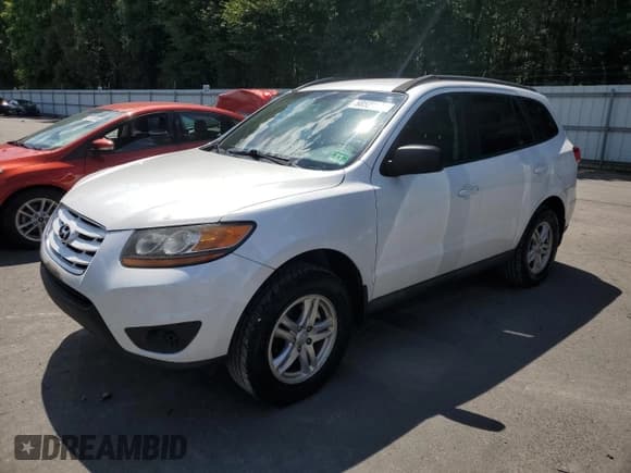 ✅ 2011 Hyundai Santa Fe GLS • VIN: 5XYZGDAB2BG017017 • Lot: 68528424. Listed on Copart with 95,999 mi. Free auction sales archive from the USA and detailed vehicle history report at DreamBid. Image 1.
