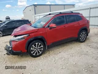 ✅ 2024 Toyota Corolla Cross XLE • VIN: 7MUEAAAG9RV083237 • Lot: 85692215. Wystawiony na Copart z przebiegiem 11 022 mil. Bezpłatny archiwum sprzedaży aukcyjnych z USA i szczegółowy raport historii pojazdu na DreamBid. Zdjęcie 1.