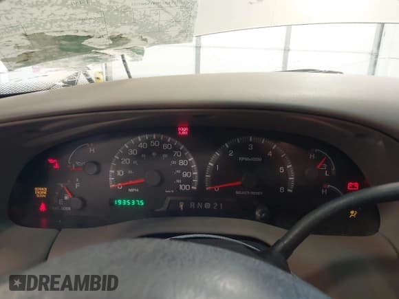 ✅ 2000 Ford F-150 XL • VIN: 1FTRX17W4YNB67723 • Lot: 43887880. Listed on IAAI with 193,537 mi. Free auction sales archive from the USA and detailed vehicle history report at DreamBid. Image 7.