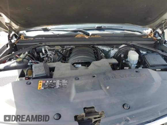 ✅ 2018 Chevrolet Suburban Premier • VIN: 1GNSCJKC3JR188580 • Lot: 48213225. Wystawiony na Copart z przebiegiem Nie podano. Bezpłatny archiwum sprzedaży aukcyjnych z USA i szczegółowy raport historii pojazdu na DreamBid. Zdjęcie 12.