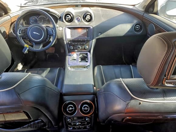 ✅ 2012 Jaguar XJ XJL • VIN: SAJWA2GB2CLV22837 • Lot: 94069325. Listed on Copart with 99,762 mi. Free auction sales archive from the USA and detailed vehicle history report at DreamBid. Image 8.