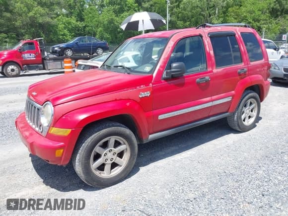 ✅ 2005 Jeep Liberty Limited • VIN: 1J4GK58K85W523163 • Lot: 42322002. Listed on IAAI with 151,677 mi. Free auction sales archive from the USA and detailed vehicle history report at DreamBid. Image 2.