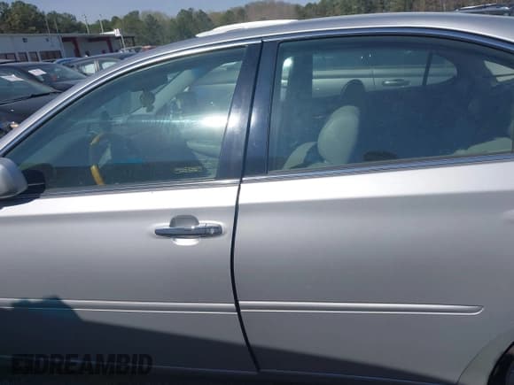 ✅ 2005 Lexus ES 350 • VIN: JTHBA30GX55128727 • Lot: 41869624. Listed on IAAI with 181,230 mi. Free auction sales archive from the USA and detailed vehicle history report at DreamBid. Image 15.