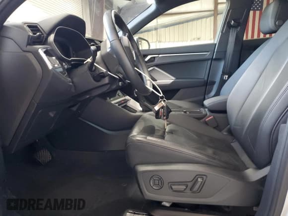 ✅ 2023 Audi Q3 S line Premium Plus • VIN: WA1EECF35P1112740 • Lot: 91722495. Listed on Copart with 23,644 mi. Free auction sales archive from the USA and detailed vehicle history report at DreamBid. Image 7.