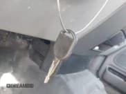 ✅ 2005 Ford F-150 STX • VIN: 1FTRX12W75FB36043 • Lot: 43242064. Wystawiony na IAAI z przebiegiem 200 000 mil. Bezpłatny archiwum sprzedaży aukcyjnych z USA i szczegółowy raport historii pojazdu na DreamBid. Zdjęcie 11.