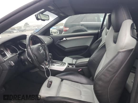 ✅ 2012 Audi S5 Premium Plus • VIN: WAUCGAFH9CN002183 • Лот: 65030165. Опубликован ранее на Copart с пробегом 152 316 миль. Бесплатный доступ к архиву аукционных продаж из США и подробный отчёт об истории автомобиля на DreamBid. Изображение 7.