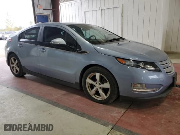 ✅ 2013 Chevrolet Volt • VIN: 1G1RA6E4XDU108443 • Lot: 74801714. Wystawiony na Copart z przebiegiem 118 079 mil. Bezpłatny archiwum sprzedaży aukcyjnych z USA i szczegółowy raport historii pojazdu na DreamBid. Zdjęcie 4.