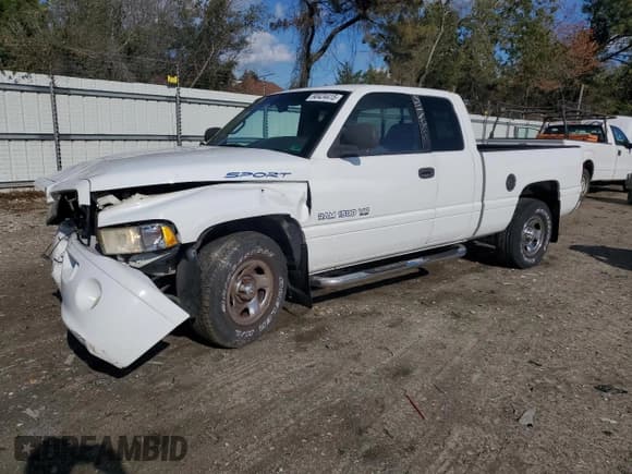 ✅ 1999 Dodge 1500 • VIN: 1B7HC13Z2XJ650706 • Lot: 90424415. Listed on Copart with 162,792 mi. Free auction sales archive from the USA and detailed vehicle history report at DreamBid. Image 1.