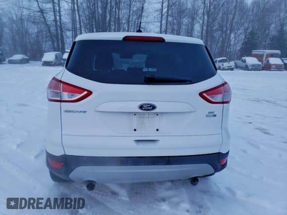 ✅ 2013 Ford Escape SE • VIN: 1FMCU9GX8DUC37466 • Lot: 95010705. Wystawiony na Copart z przebiegiem 136 157 mil. Bezpłatny archiwum sprzedaży aukcyjnych z USA i szczegółowy raport historii pojazdu na DreamBid. Zdjęcie 6.