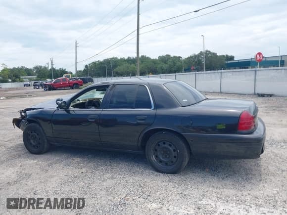 ✅ 2008 Ford Police Interceptor • VIN: 2FAHP71V08X118246 • Lot: 43097327. Listed on IAAI with Not provided. Free auction sales archive from the USA and detailed vehicle history report at DreamBid. Image 14.
