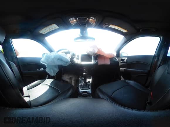 2020 Jeep Compass Limited с VIN 3C4NJDCB3LT254896, выставлен на аукционе IAAI как лот 42757767 с пробегом 33 114 миль миль и . История ставок и продаж доступна на DreamBid. Изображение 20.