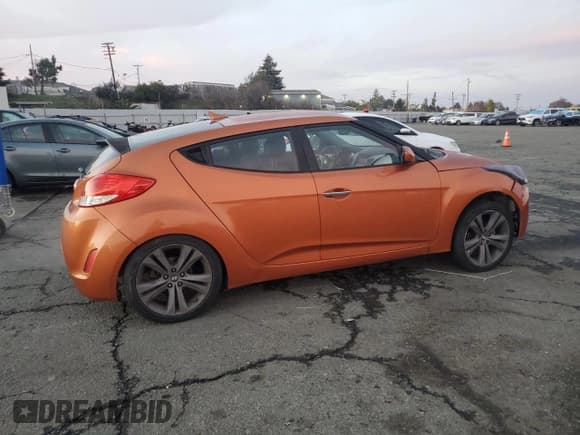 ✅ 2015 Hyundai Veloster RE:FLEX • VIN: KMHTC6AD0FU222916 • Lot: 85606934. Listed on Copart with 108,907 mi. Free auction sales archive from the USA and detailed vehicle history report at DreamBid. Image 3.