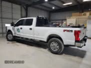 ✅ 2019 Ford F-350 XL • VIN: 1FT8W3BT4KEE71388 • Lot: 83966085. Wystawiony na Copart z przebiegiem 232 875 mil. Bezpłatny archiwum sprzedaży aukcyjnych z USA i szczegółowy raport historii pojazdu na DreamBid. Zdjęcie 2.