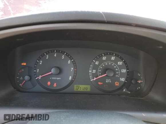 ✅ 2004 Hyundai Elantra GLS • VIN: KMHDN46D74U789696 • Lot: 48326315. Wystawiony na Copart z przebiegiem 127 120 mil. Bezpłatny archiwum sprzedaży aukcyjnych z USA i szczegółowy raport historii pojazdu na DreamBid. Zdjęcie 9.