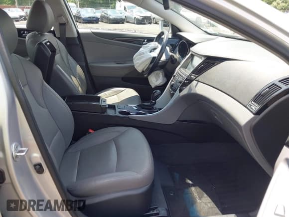 ✅ 2014 Hyundai Sonata SE • VIN: 5NPEC4AC4EH832058 • Лот: 42613049. Опубликован ранее на IAAI с пробегом 62 584 миль. Бесплатный доступ к архиву аукционных продаж из США и подробный отчёт об истории автомобиля на DreamBid. Изображение 5.