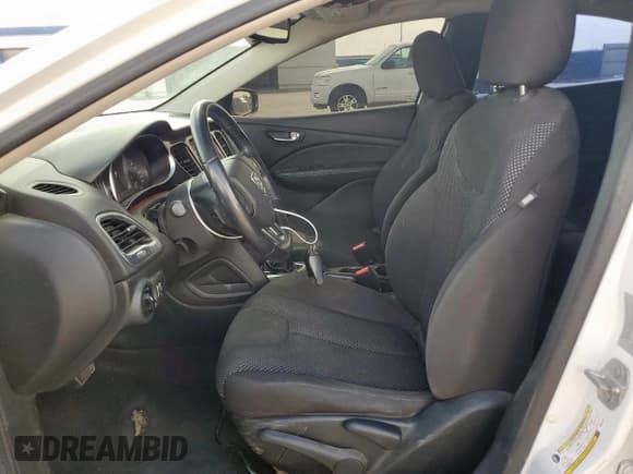 ✅ 2016 Dodge Dart SXT Sport Rallye • VIN: 1C3CDFFA5GD821624 • Лот: 85736785. Опубликован ранее на Copart с пробегом 96 161 миль. Бесплатный доступ к архиву аукционных продаж из США и подробный отчёт об истории автомобиля на DreamBid. Изображение 7.