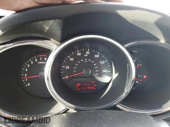 ✅ 2012 Kia Sorento LX • VIN: 5XYKT3A29CG190784 • Lot: 93637575. Wystawiony na Copart z przebiegiem 111 744 mil. Bezpłatny archiwum sprzedaży aukcyjnych z USA i szczegółowy raport historii pojazdu na DreamBid. Zdjęcie 9.