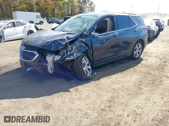 ✅ 2018 Chevrolet Equinox LT • VIN: 3GNAXTEX1JL290137 • Лот: 43511696. Опубликован ранее на IAAI с пробегом 111 654 миль. Бесплатный доступ к архиву аукционных продаж из США и подробный отчёт об истории автомобиля на DreamBid. Изображение 2.