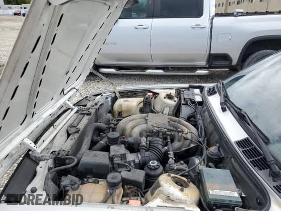 1992 BMW 3 Series z VIN WBABB2317NEC29787, wystawiony jako Copart lot #74238544 z przebiegiem 159 697 mil mil oraz Czysty tytuł • Clean title. Historia ofert i sprzedaży dostępna na DreamBid. Obrazek 11.