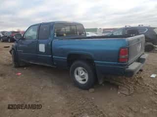 1998 Dodge 1500 с VIN 3B7HC13Z6WG241172, выставлен на аукционе Copart как лот 82784324 с пробегом Не указан миль и Списание • Salvage title. История ставок и продаж доступна на DreamBid. Изображение 2.