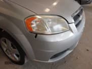 ✅ 2008 Chevrolet Aveo LS • VIN: KL1TD56618B064257 • Lot: 42299398. Wystawiony na IAAI z przebiegiem 158 877 mil. Bezpłatny archiwum sprzedaży aukcyjnych z USA i szczegółowy raport historii pojazdu na DreamBid. Zdjęcie 6.