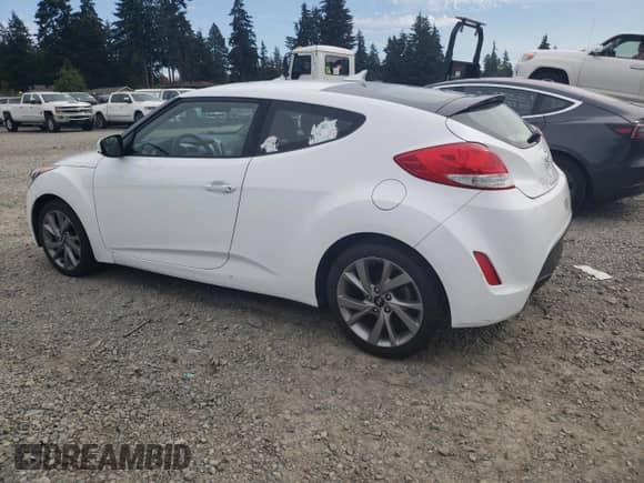 2017 Hyundai Veloster с VIN KMHTC6AD4HU312749, выставлен на аукционе Copart как лот 71572074 с пробегом 129 765 миль миль и Списание • Salvage title. История ставок и продаж доступна на DreamBid. Изображение 2.