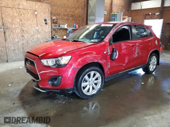 2013 Mitsubishi Outlander ES z VIN 4A4AR3AU9DE012341, wystawiony jako Copart lot #70625765 z przebiegiem 33 375 mil mil oraz Szkoda całkowita • Salvage title. Historia ofert i sprzedaży dostępna na DreamBid. Obrazek 1.