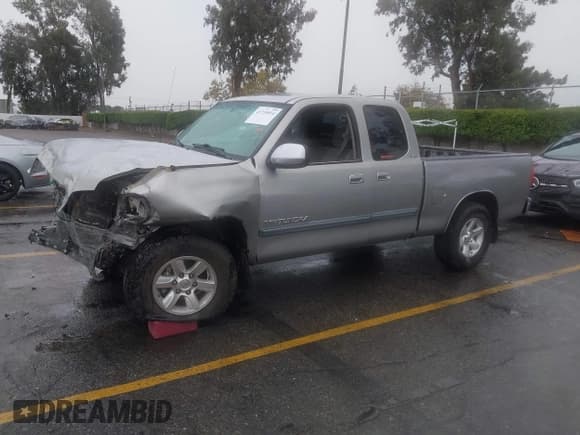 ✅ 2005 Toyota Tundra SR5 • VIN: 5TBRT34145S468278 • Lot: 43710514. Listed on IAAI with 172,317 mi. Free auction sales archive from the USA and detailed vehicle history report at DreamBid. Image 18.