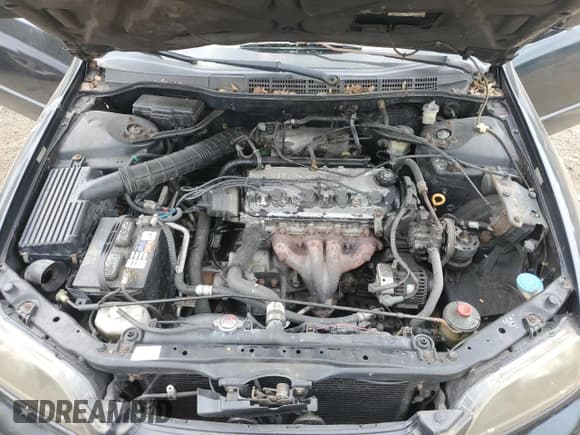 ✅ 1999 Honda Accord LX • VIN: 1HGCG5544XA093998 • Lot: 62684125. Wystawiony na Copart z przebiegiem Nie podano. Bezpłatny archiwum sprzedaży aukcyjnych z USA i szczegółowy raport historii pojazdu na DreamBid. Zdjęcie 11.